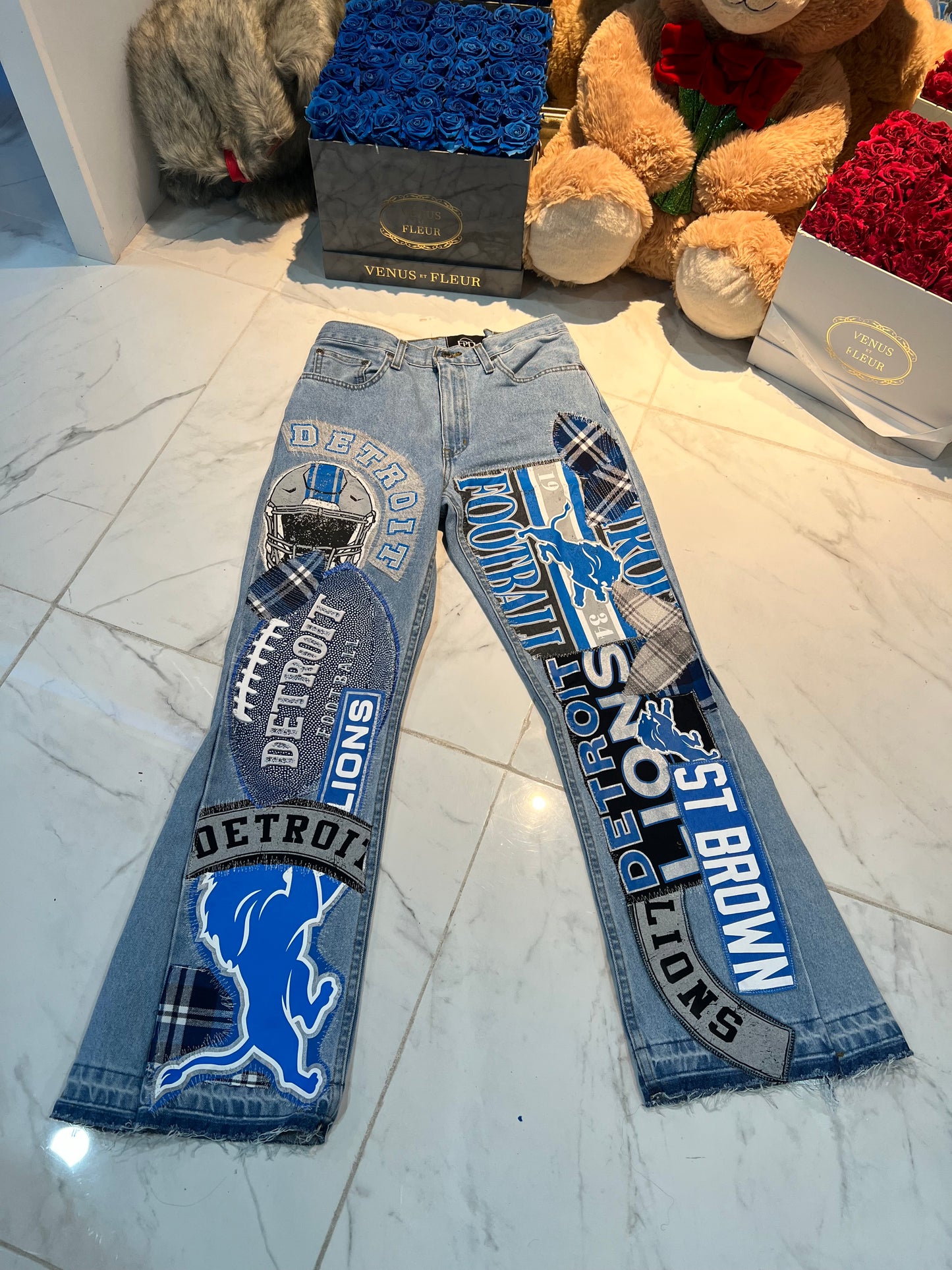 Lions stitch jeans (men’s blue denim)